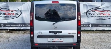 Opel Vivaro B Kombi Extra Long H1 2,9t 1.6 BiTurbo 140KM 2015 Opel Vivaro 9 miejsc 140 KM Navi bezwypadkowy oplacony 1.6 Diesel 140KM, zdjęcie 8