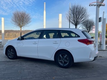 Toyota Auris II Touring Sports D-4D 90 90KM 2013 Toyota Auris 1.4 90 KM Zadbana Jeden wlasciciel. 1.4 Diesel, zdjęcie 30