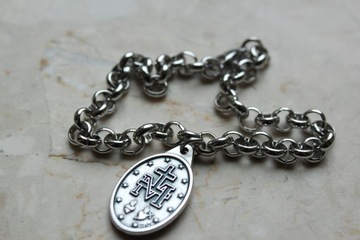 Браслет Поверения Марии, Хирургическая Сталь