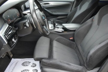 BMW Seria 5 G30-G31 Touring 520d 190KM 2019 BMW Seria 5 BMW 520D 190KM M-SPORT ALU19 LED Alkantara Virtual Gwarancja 1, zdjęcie 19