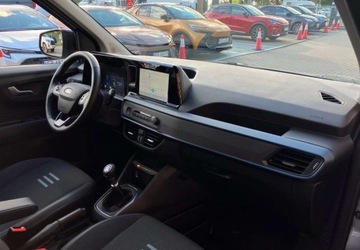 Ford Tourneo Courier II 1.0 EcoBoost 125KM 2024 Ford Tourneo Courier Ford Tourneo Courier 1.0 EcoBoost Active Benzyna 125KM, zdjęcie 16