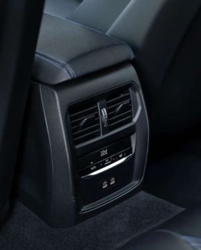 BMW Seria 4 G22-23-26 Coupe 2.0 420d 190KM 2022 BMW Seria 4 BMW Seria 4 420d xDrive M Sport sport 2.0 Diesel 190KM, zdjęcie 37