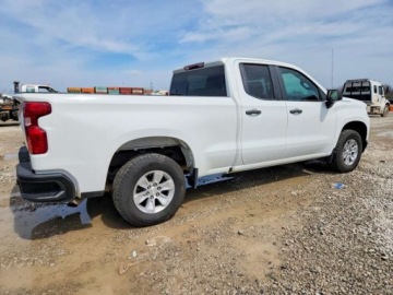 Chevrolet Silverado II 2022 Chevrolet Silverado 2022 CHEVROLET SILVERADO LTD K1500 2.7 Benzyna 310KM, zdjęcie 3