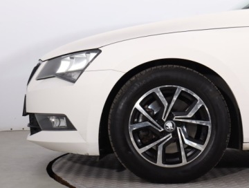 Skoda Superb III Liftback Facelifting 1.5 TSI 150KM 2019 Skoda Superb 1.5 TSI, Salon Polska, Automat, zdjęcie 13