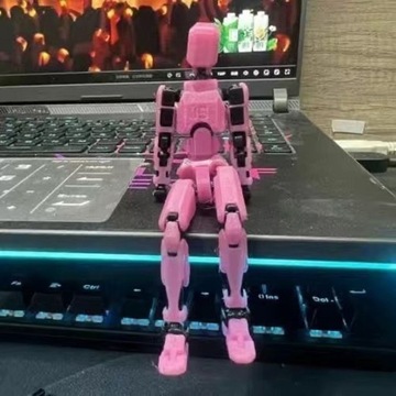 Напечатано на 3D -фигурке многоперированной модели робота, подвижной фигурки пруда