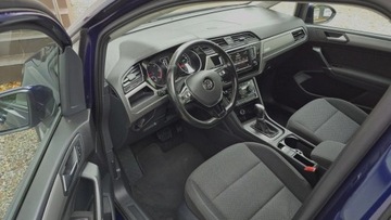 Volkswagen Touran III 1.6 TDI 110KM 2016 Volkswagen Touran 1,6 TDI 110 KM NAVI klimatronic OPLACONY 1.6 Diesel, zdjęcie 5