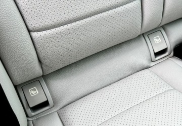 Mercedes Klasa C W205 Limuzyna 200 BlueTEC 136KM 2016 Mercedes-Benz Klasa C Avantgarde C200 136KM Full Led skory PDC Navi niski, zdjęcie 34