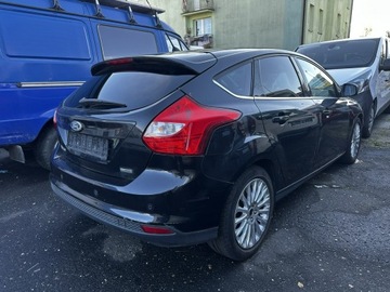 Ford Focus III Hatchback 5d 1.0 EcoBoost 125KM 2012 Ford Focus Bogate wyposażenie 2012, zdjęcie 6