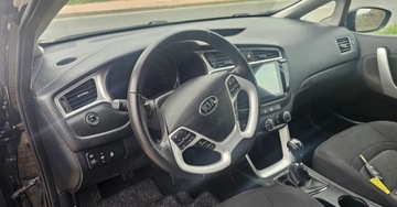 Kia Ceed II Hatchback 5d Facelifting 1.4 DOHC 100KM 2017 Kia Ceed Android auto 1.4 benzyna PoroCeed cupe 1.4 Benzyna 100KM, zdjęcie 4