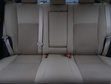 Toyota Corolla XI Sedan 1.6 Valvematic 132KM 2016 Toyota Corolla 1.6 Valvematic, Salon Polska, zdjęcie 9