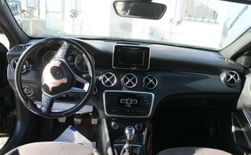 Mercedes Klasa A W176 Hatchback 5d 1.8 200 CDI BlueEFFICIENCY 136KM 2013 Mercedes-Benz Klasa A 1.8 Diesel 136KM, zdjęcie 10