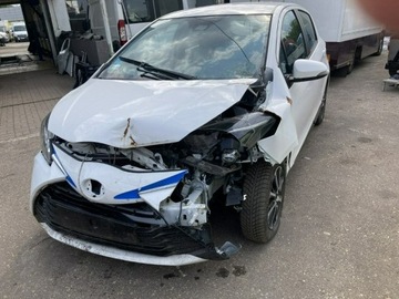 Toyota Yaris III 2018 Toyota Yaris Hybrid 1.5 VVT-i Model 2019 Salon PL, zdjęcie 1