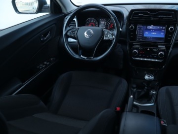  SsangYong Tivoli 1.5 T-GDI, Salon Polska, zdjęcie 6