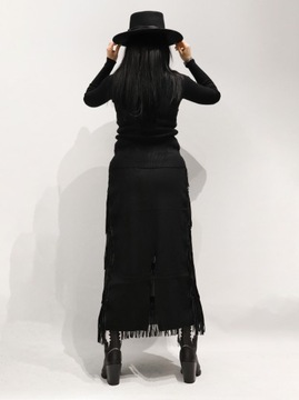 Lara czarna spódnica z prążkowanej dzianiny i frędzlami na przedzie L/XL