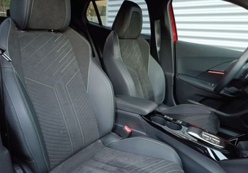 Peugeot 2008 II SUV Facelifting 1.2 PureTech 130KM 2024 Peugeot 2008 1.2 130KM EAT8 GT P.Vision Kamera360 SalonPL SerwisASO Gwaran, zdjęcie 35