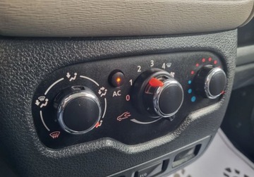 Dacia Lodgy Minivan TCe  115KM 2014 Dacia Lodgy Sliczna 1.2 Benzyna BOGATA WERSJA Oryginal ZADBANA Serwis 2015r, zdjęcie 18