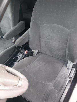 VNITŘEK SEDADLA 7 MÍSTO POHOVKA III ŘADA GRANDIS 04-11