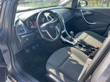 Opel Astra J Sports Tourer 1.7 CDTI ECOTEC 110KM 2012 Opel Astra KLIMATYZACJA PARKTRONIC EL.SZYBY EL.LUSTERKA NOWY ROZRZAD GWARA, zdjęcie 4