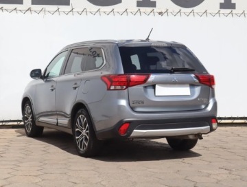Mitsubishi Outlander III SUV Facelifting 2015 2.0 MIVEC 150KM 2015 Mitsubishi Outlander 2.0, Salon Polska, GAZ, 4X4, zdjęcie 3