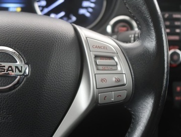 Nissan Qashqai II Crossover 1.2 DIG-T 115KM 2017 Nissan Qashqai 1.2 DIG-T, Salon Polska, zdjęcie 16