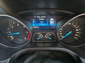 Ford Focus III Kombi Facelifting 1.5 TDCi 120KM 2017 Ford Focus navi grz. fotele grz. kierownica ALU 18 2x kola 1.5, zdjęcie 19