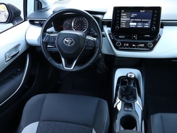 Toyota Corolla XII TS Kombi 1.2 Turbo D-4T 116KM 2019 Toyota Corolla 1.2 Turbo, Salon Polska, zdjęcie 6