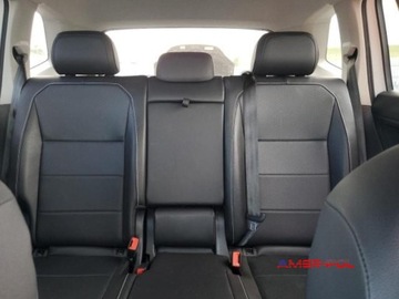 Volkswagen Tiguan II 2021 Volkswagen Tiguan 2021 r., 2,0L SE 4x4 2.0 Benzyna 184KM, zdjęcie 9