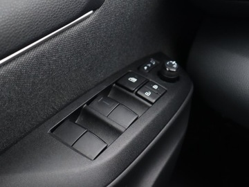 Toyota Yaris IV Hatchback 1.5 Dynamic Force 125KM 2021 Toyota Yaris 1.5 VVT-i, Salon Polska, Serwis ASO, zdjęcie 17