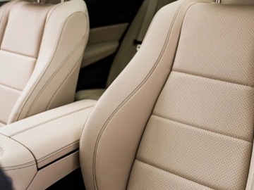 Mercedes GLE V167 SUV Facelifting 2.0 300d 269KM 2025 MERCEDES-BENZ GLE 300 d 4-Matic AMG Line 2.0 (269KM) 2025, zdjęcie 3