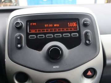 Toyota Aygo II Hatchback 5d 1.0 VVT-i 69KM 2016 Toyota Aygo 1.0 VVT-i, Salon Polska, Klima, zdjęcie 11