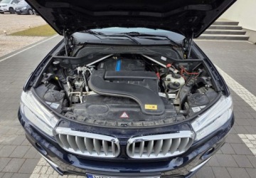BMW X5 F15 SUV xDrive40e 313KM 2016 BMW X5 F15 X-DRIVE 4.0E LOUNGE PLUS 313ps HYBRID 2.0 Hybryda Plug-in, zdjęcie 36