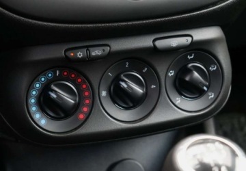 Opel Corsa E Hatchback 3d 1.2 Twinport 70KM 2016 Opel Corsa Opel Corsa 1.2 Active 1.2 Benzyna 70KM, zdjęcie 32