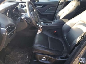 Jaguar F-Pace 2020 Jaguar F-Pace 2020, 2.0L, 4x4, PREMIUM, od ubezpieczalni 2.0 Benzyna 247KM, zdjęcie 6