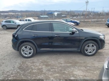 Mercedes GLA II 2021 Mercedes-Benz GLA 2021 r., 2,0L 250 4MATIC 2.0 Benzyna 221KM, zdjęcie 13