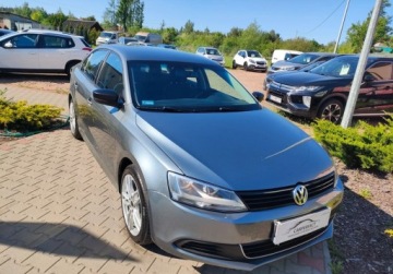 Volkswagen Jetta VI 2014 Volkswagen Jetta Super Stan Automat 2.0 8V 115KM GWARANCJA Zobacz 2.0, zdjęcie 9