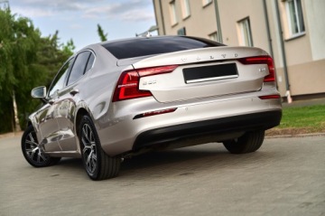 Volvo S60 III Sedan Facelifting 2.0 B4 197KM 2024 17tyś, PRZEBIEG_____4 SZTUKI W OFERCIE, zdjęcie 4