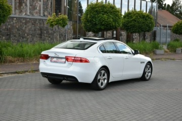 Jaguar XE Sedan 2.0 i4 250KM 2018 Jaguar XE 25T 2.0T 250KM 2018r. Skóra Panorama, zdjęcie 14