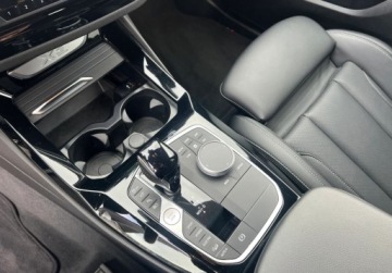 BMW X3 G01 SUV Plug-in Facelifting 2.0 30e 292KM 2022 BMW X3 2.0 Plug-in hybryd LED Nawgacja Kamera Sensor Panorama 2.0 292KM, zdjęcie 13