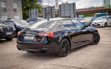 Maserati Ghibli III Sedan 3.0 V6 410KM 2018 Maserati Ghibli Maserati Ghibli 3.0 S 410KM 3.0 Benzyna 410KM, zdjęcie 5