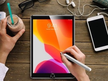 Закаленное стекло ESR для Apple iPad 10.2 2019/2020/2021 / iPad Air 3/ iPad Pr