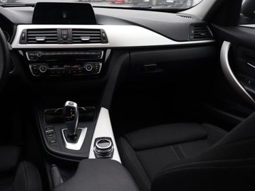 BMW Seria 3 F30-F31-F34 Touring Facelifting 1.5 318i 136KM 2017 BMW 3 318 i, Salon Polska, Automat, Navi, Klima, zdjęcie 7