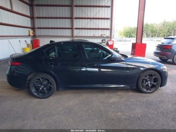 Alfa Romeo Giulia II Sedan 2.0 TBi 280KM 2019 Alfa Romeo Giulia Ti 2019 2.0l 2.0 Benzyna 280KM, zdjęcie 6