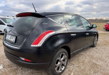 Lancia Delta III Hatchback 1.4 MultiAir 16V 140KM 2011 Lancia Delta Lancia Delta 1.4 Benzyna 140KM, zdjęcie 2