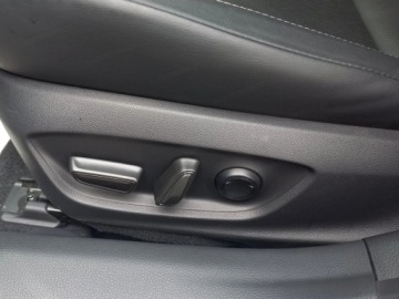 Toyota Prius V (XW60) 2.0  Hybrid Dynamic Force Plug-in 223KM 2025 Od ręki - Executive 2.0 Plug-in Hybrid 223KM | Podgrzewane fotele!, zdjęcie 7