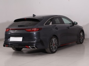 Kia Proceed Shooting Brake 1.6 T-GDI 204KM 2021 Kia ProCeed GT 1.6 T-GDI MHEV, Automat, Skóra, zdjęcie 4