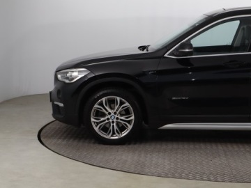 BMW X1 F48 2016 BMW X1 sDrive16d, Skóra, Navi, Klima, Klimatronic, zdjęcie 14