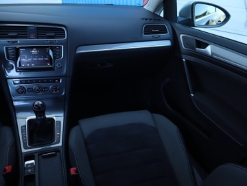 Volkswagen Golf VII Variant 2.0 TDI CR DPF BlueMotion Technology 150KM 2015 VW Golf 2.0 TDI, Salon Polska, 4X4, Navi, Xenon, zdjęcie 7