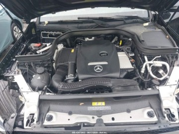 Mercedes GLC C253 2017 Mercedes-Benz GLC 300 4Matic 2017 2.0l 2.0 Benzyna 241KM, zdjęcie 8