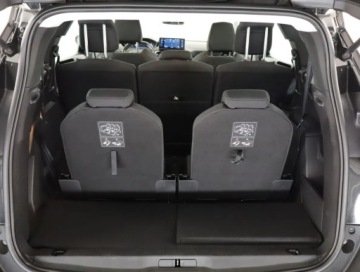 Peugeot 5008 II Crossover Facelifting 1.5 BlueHDi 130KM 2022 Peugeot 5008 1.5 BlueHDi, 7 miejsc, Klima, zdjęcie 13