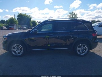 Mercedes GLB 2022 Mercedes-Benz GLB 250 4Matic 2022 2.0l 2.0 Benzyna 221KM, zdjęcie 2